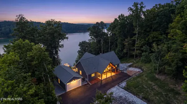 552 Fox Ridge Lane, Caryville, TN 37714