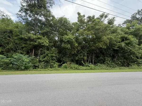 16 Sunrise Boulevard, Kodak, TN 37764