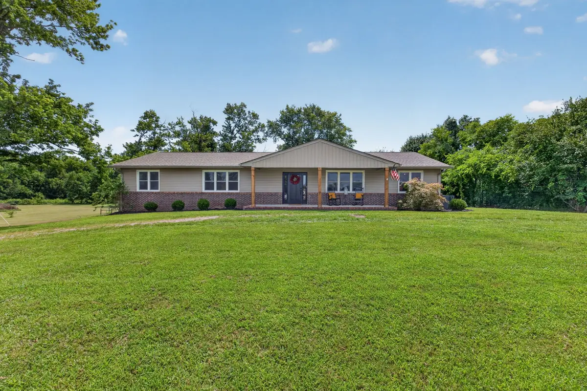 926 Dyer Cir, Morrison, TN 37357 - #1