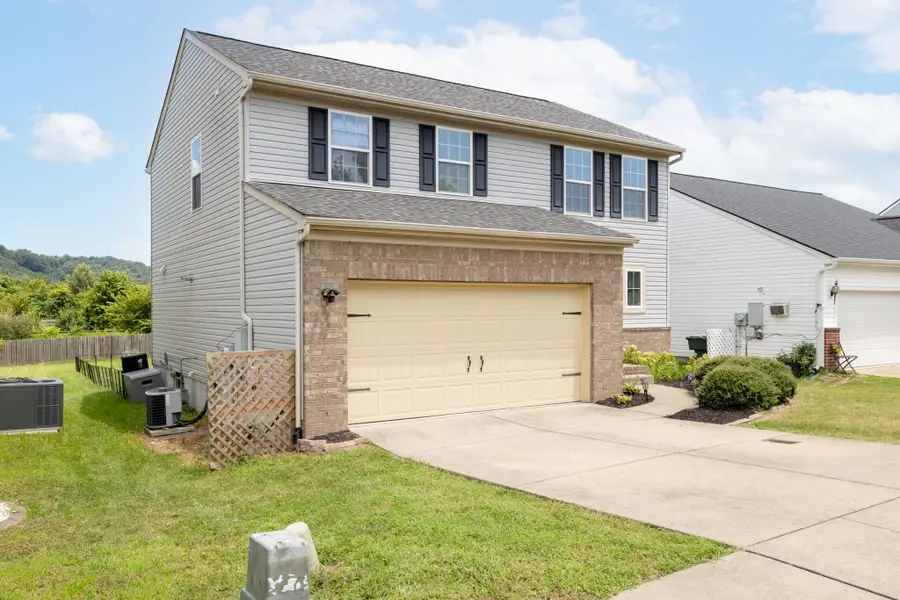 1304 Scarcroft Ln N, Nashville, TN 37221 - #2