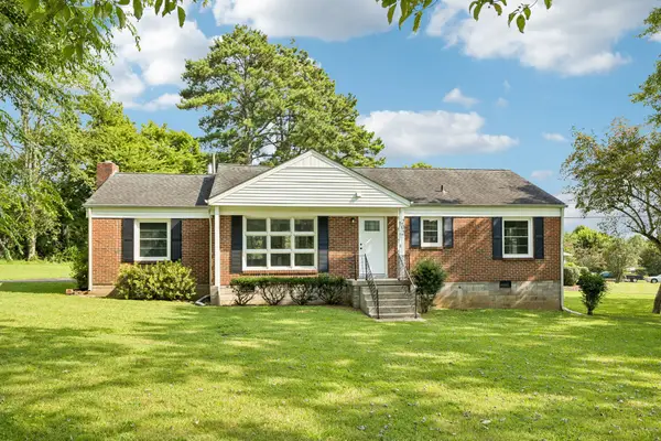 202 Jackson Heights Rd, Columbia, TN 38401