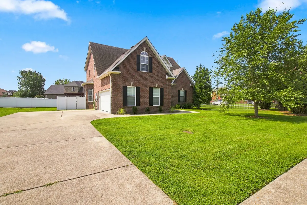 3433 Genoa Dr, Murfreesboro, TN 37128 - #1