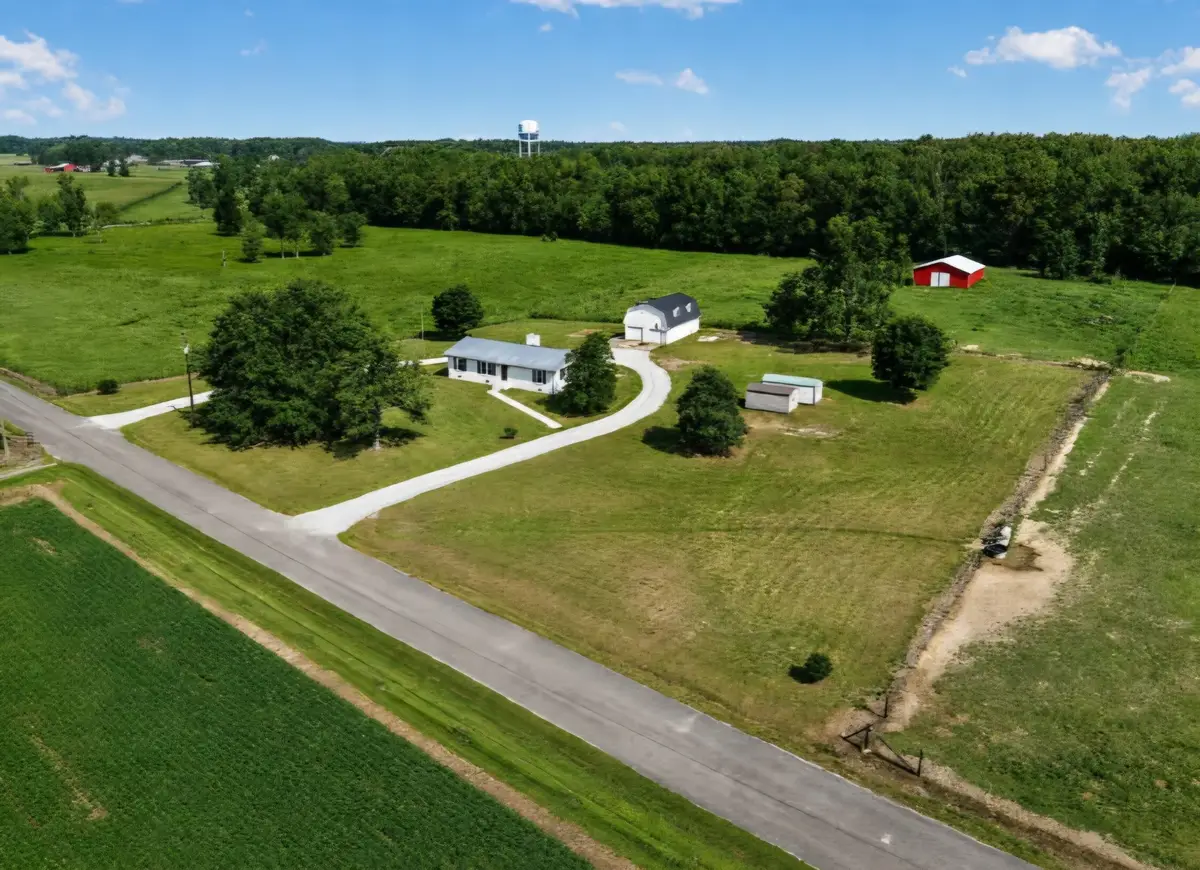 2054 Robinson Rd, Smithville, TN 37166 - #1