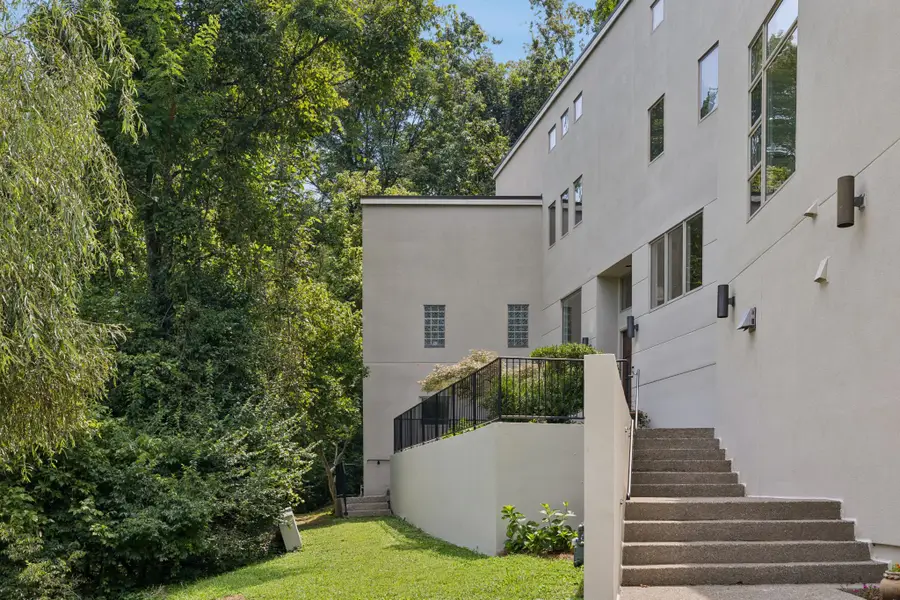 6633 Ellesmere Rd, Nashville, TN 37205 - #3