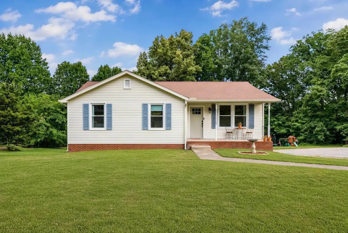 250 Old Columbia Rd, Dickson, TN 37055 - #1