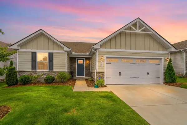 396 Streamview Dr, White House, TN 37188