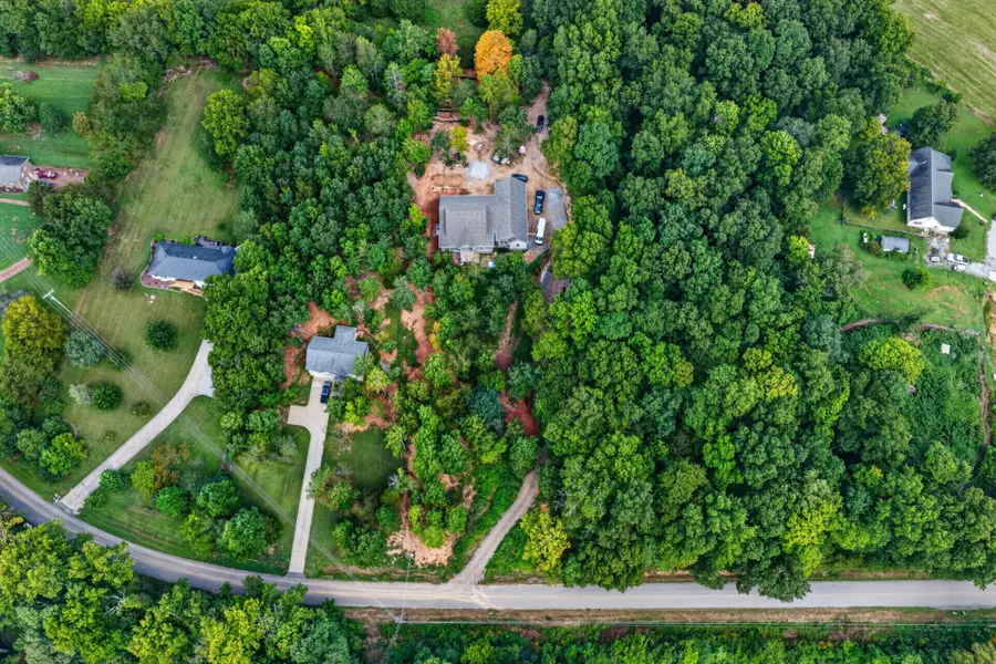 137 Swift Ln, Cunningham, TN 37052 - #2