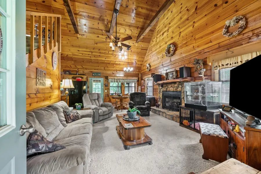208 Lakeshore Dr, Dover, TN 37058 - #3