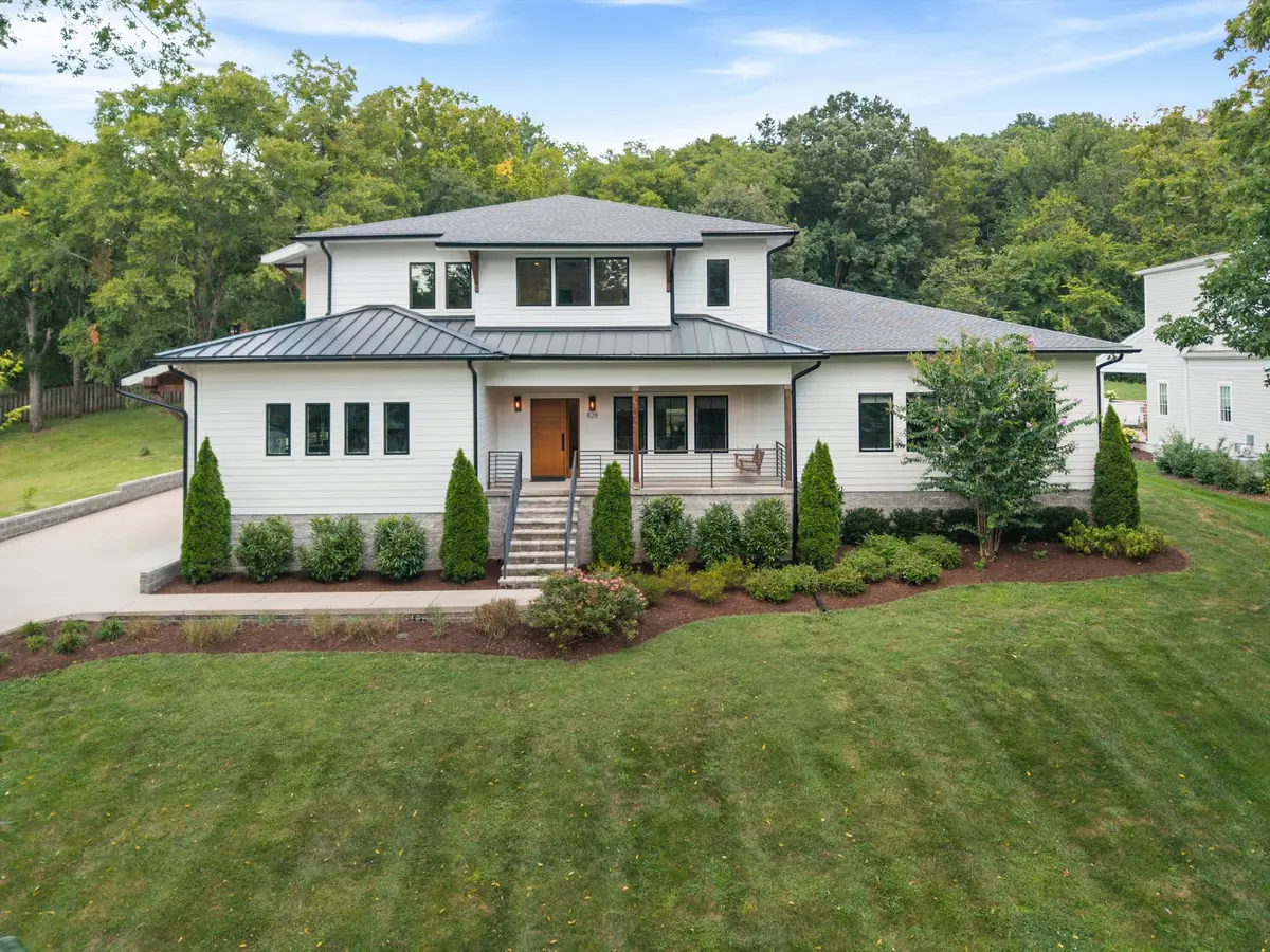 828 Russleo Dr, Nashville, TN 37209 - #1