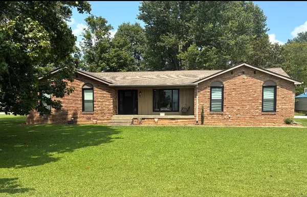 3203 E Old Ashland City Rd, Clarksville, TN 37043