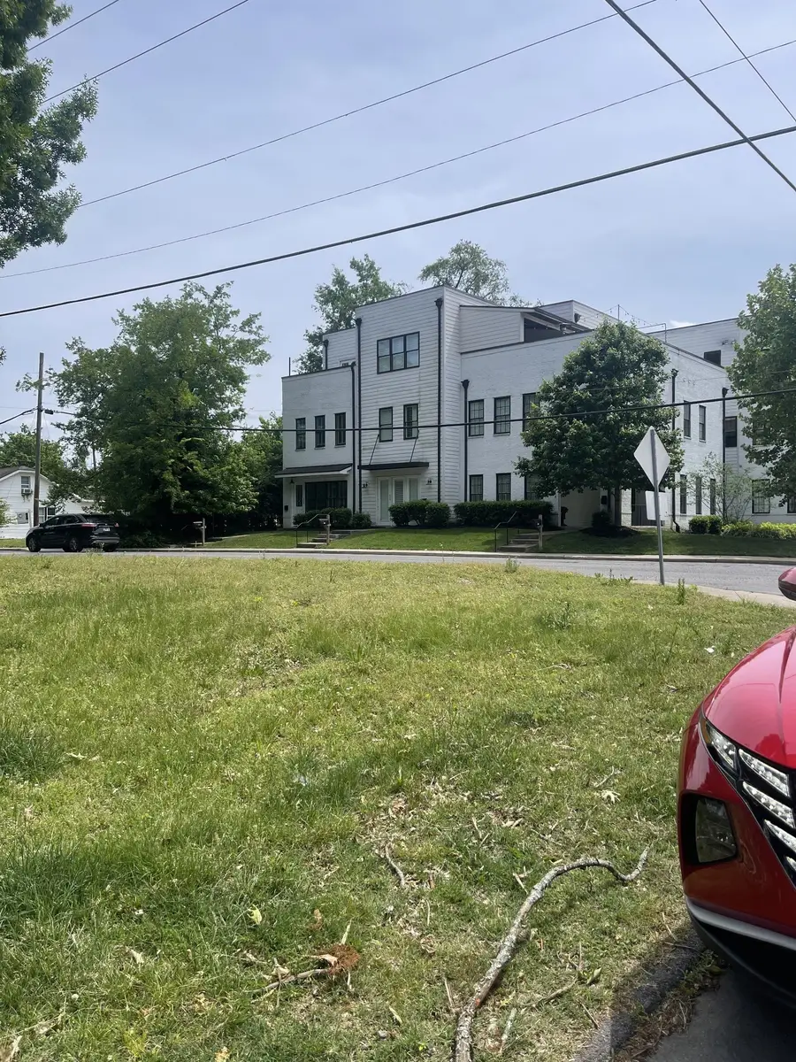 501 Douglas Ave, Nashville, TN 37207 - #2