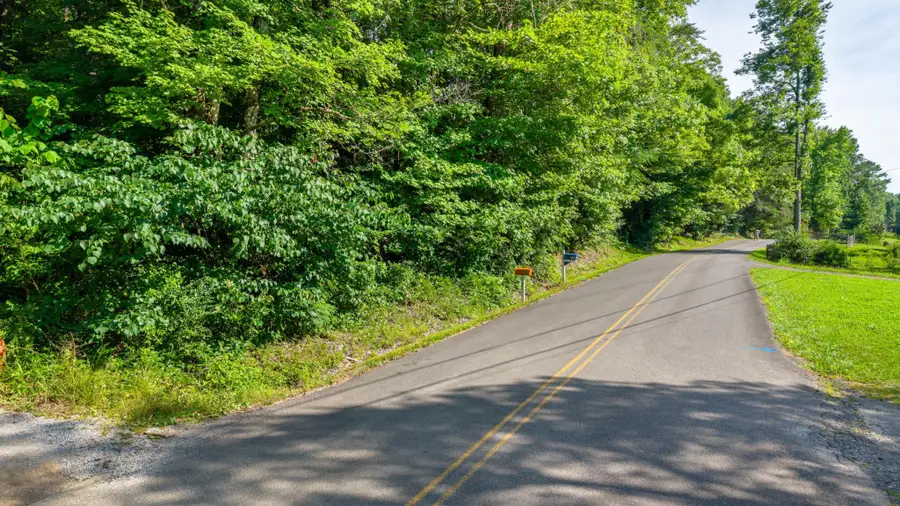772 Rabbit Valley Rd Nw, Cleveland, TN 37312 - #2