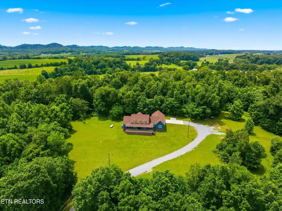 2728 Sweetwater Vonore Rd, Sweetwater, TN 37874 - #3