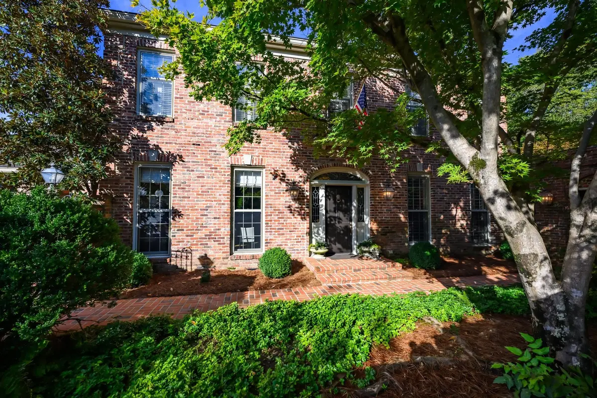 619 Woodleigh Dr, Nashville, TN 37215 - #1