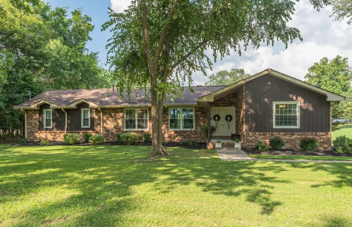 149 Indian Lake Rd, Hendersonville, TN 37075 - #1