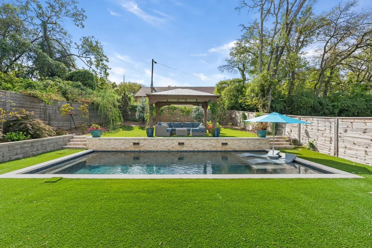 933 42nd Ave N, Nashville, TN 37209 - #1