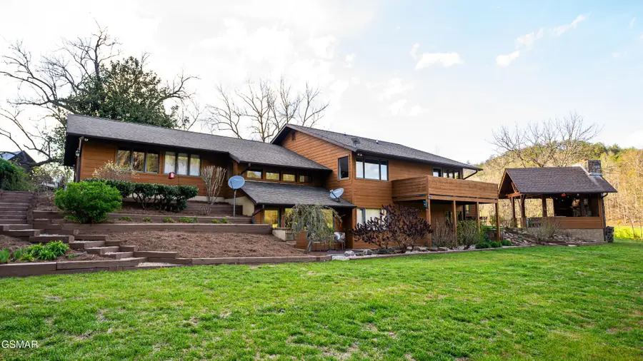 4242 Pearl Valley Road, Sevierville, TN 37876 - #3