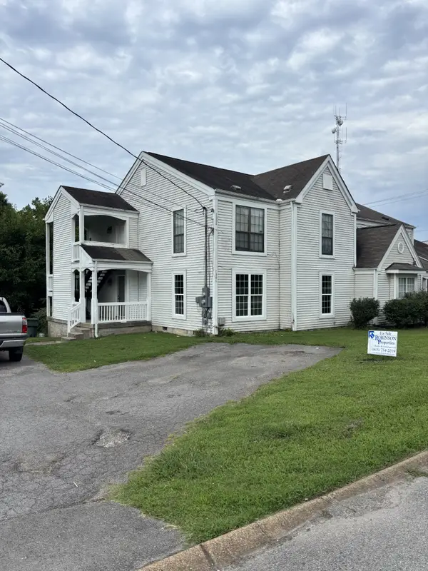 1004 Rachels Square Dr, Hermitage, TN 37076