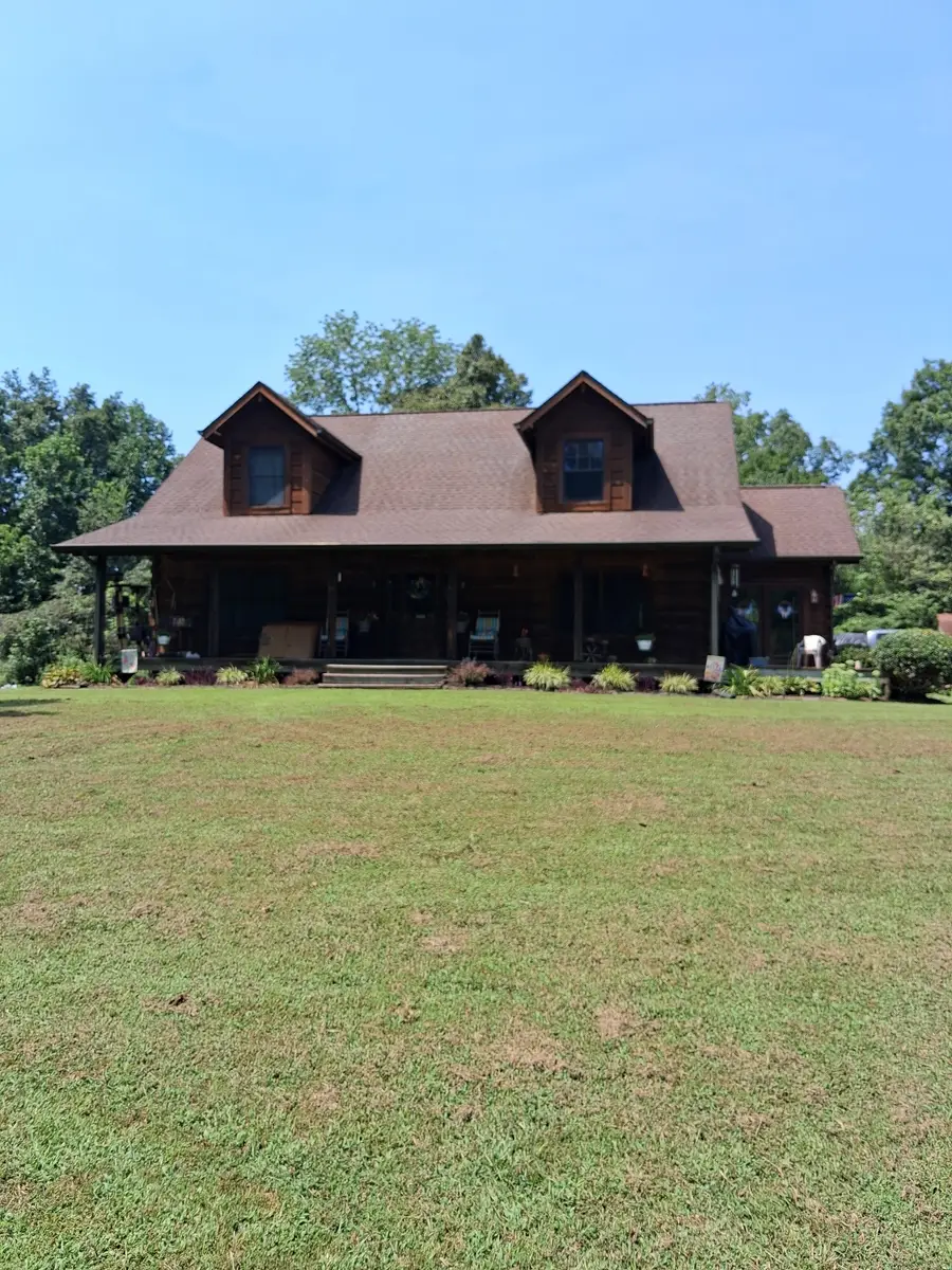 3056 E Big Richland Creek Rd, Mc Ewen, TN 37101 - #2
