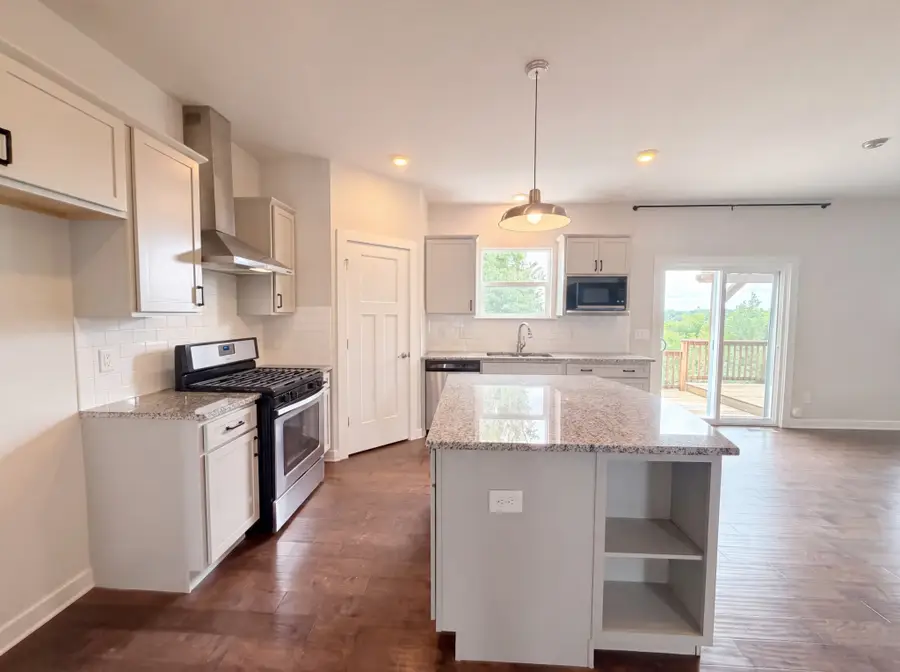 8052 Brockman Ln, Nashville, TN 37211 - #2