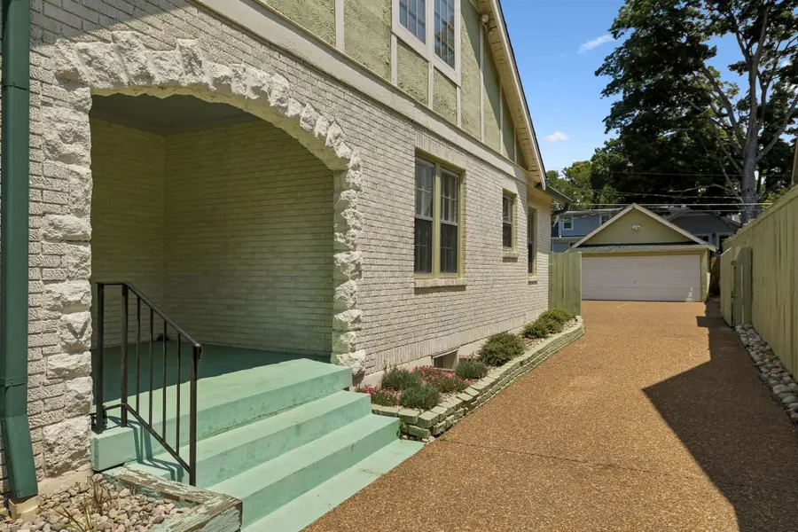 216 Lauderdale Rd, Nashville, TN 37205 - #3