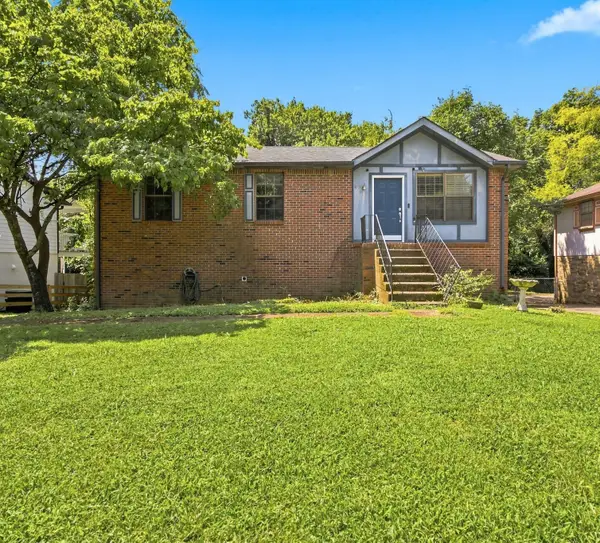 473 Rockwood Dr, Hermitage, TN 37076