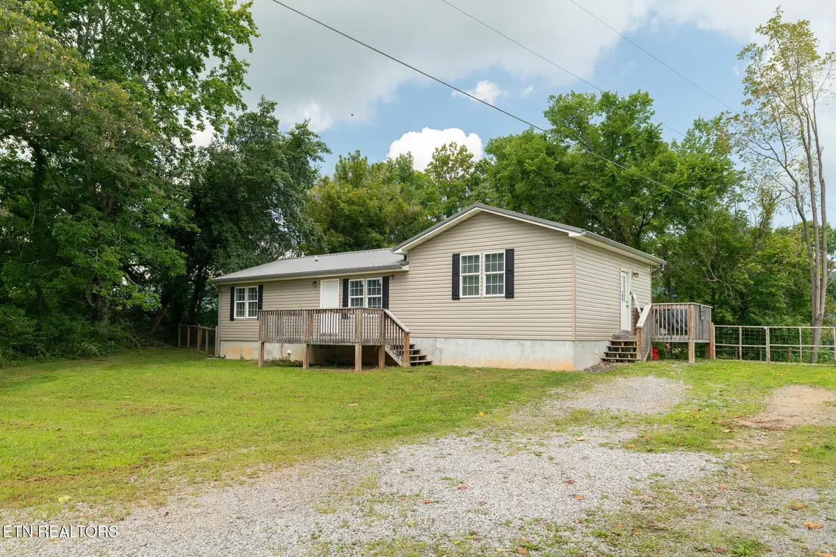 3406 Back Valley Rd, Speedwell, TN 37870 - #1