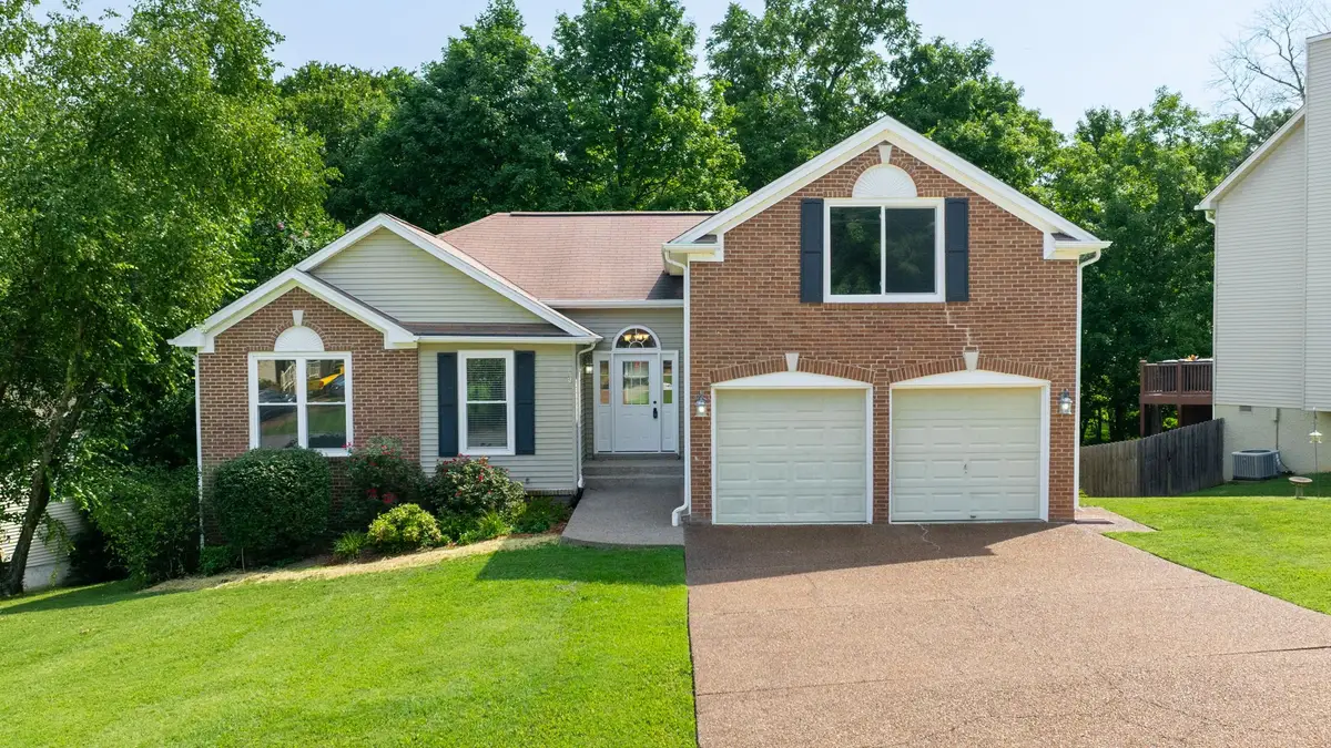 2708 Leesa Ann Ln, Old Hickory, TN 37138 - #1