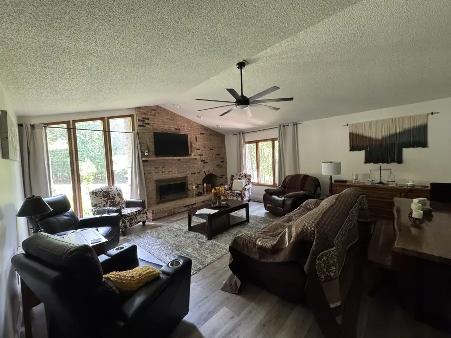 126 Rolling Green Dr, Crossville, TN 38558 - #2
