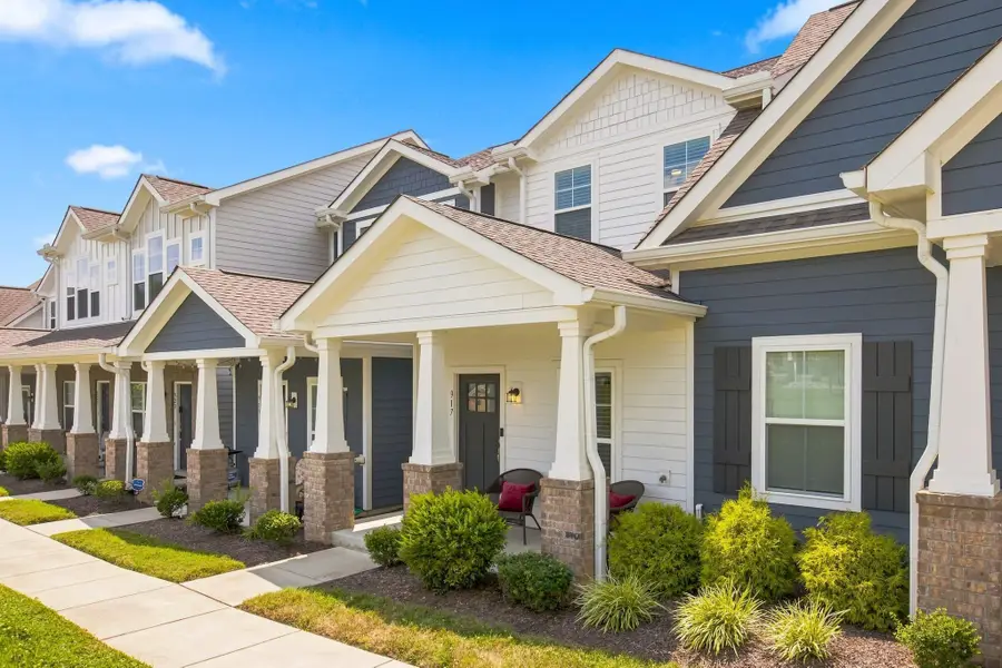 917 Ashland Place Dr, Nashville, TN 37218 - #2