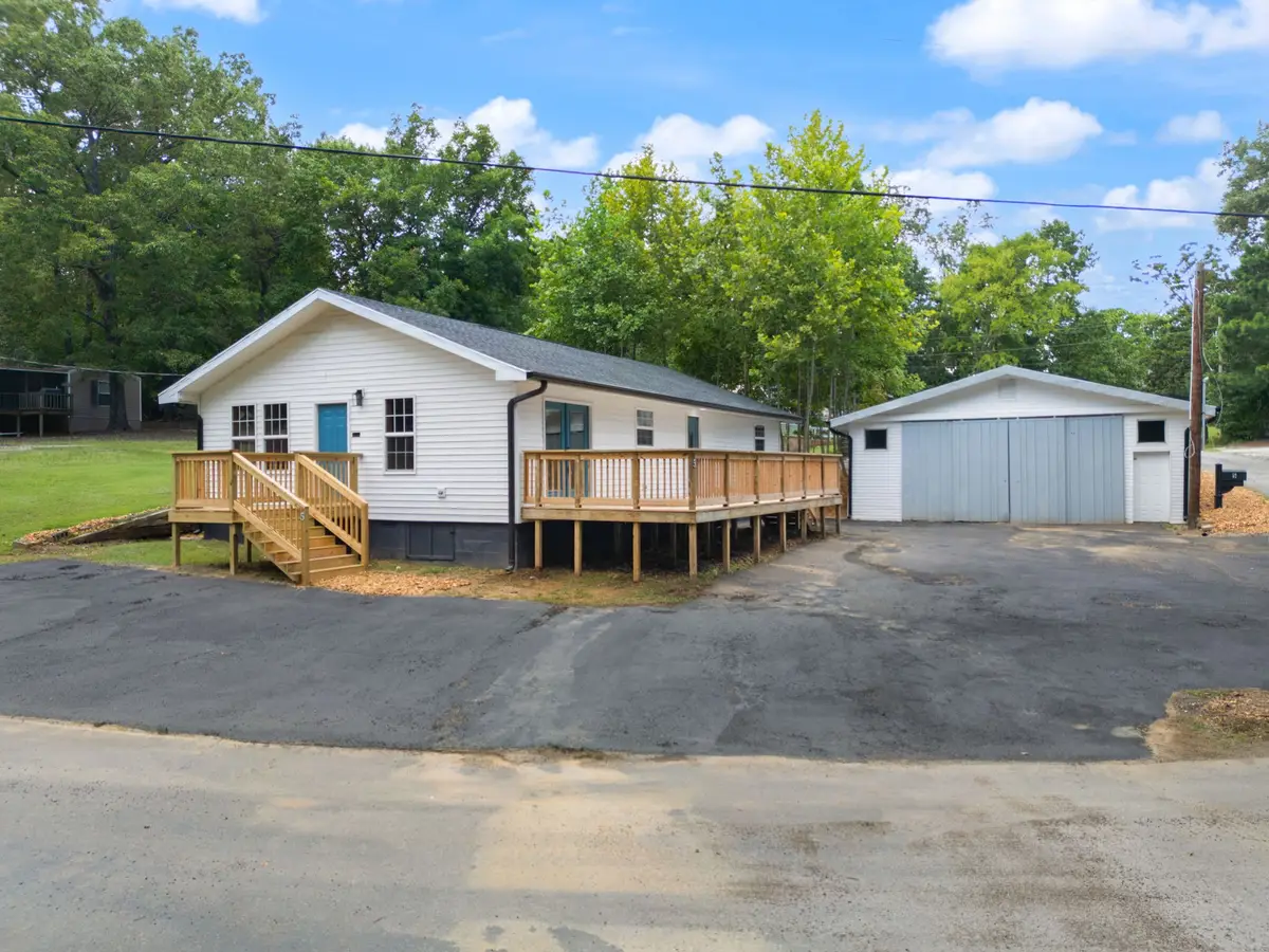 5 Dog Dr, Springville, TN 38256 - #1
