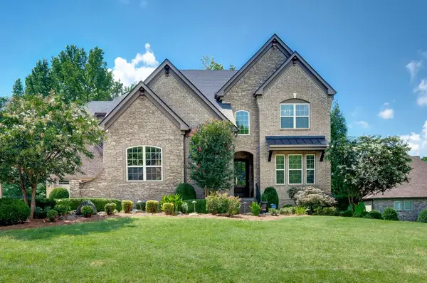 1198 Meadow Bridge Ln, Arrington, TN 37014