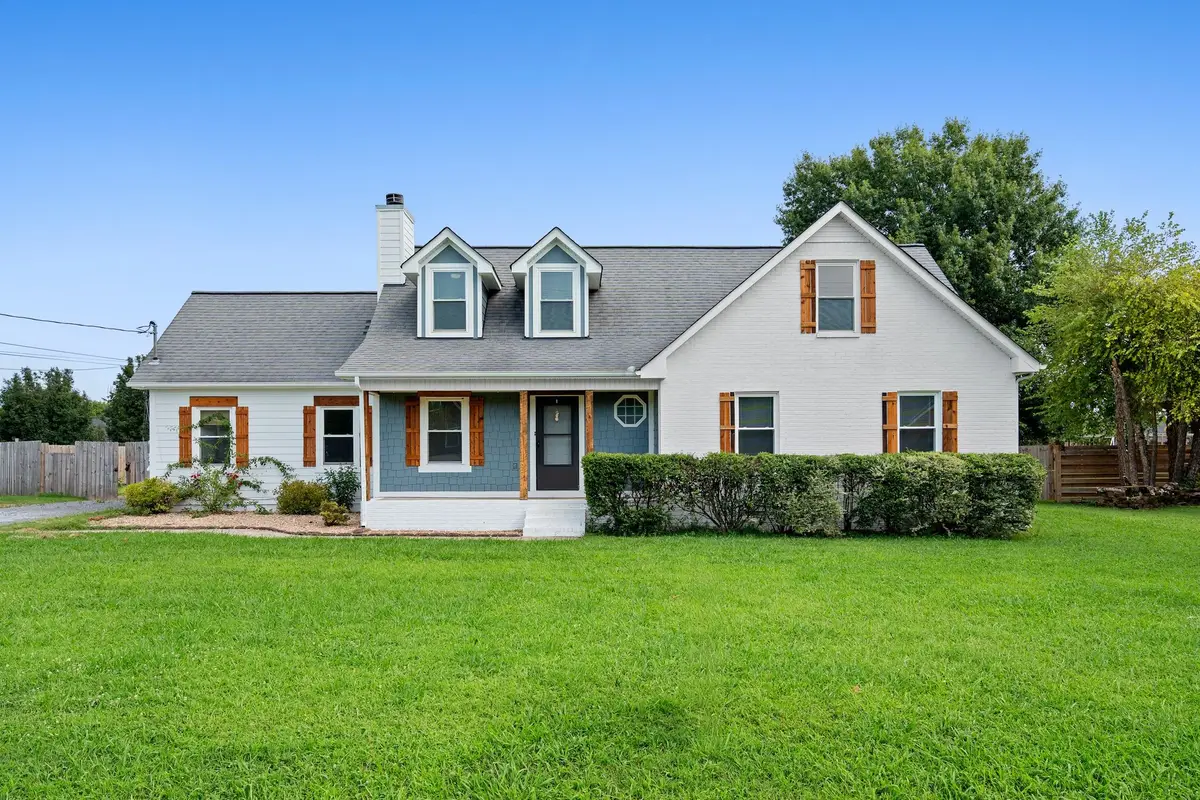 126 Fall Creek Dr, Murfreesboro, TN 37129 - #1