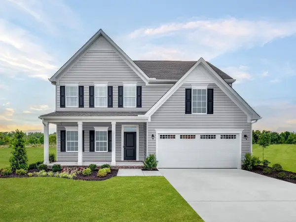 2404 Radcliffe Dr, Murfreesboro, TN 37128