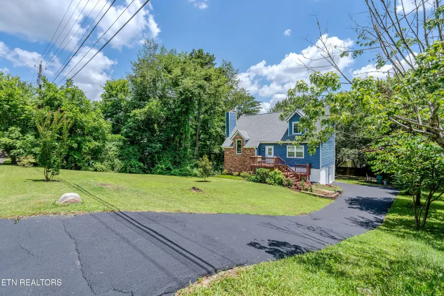 10112 Lonesome Pine Drive, Knoxville, TN 37932 - #3