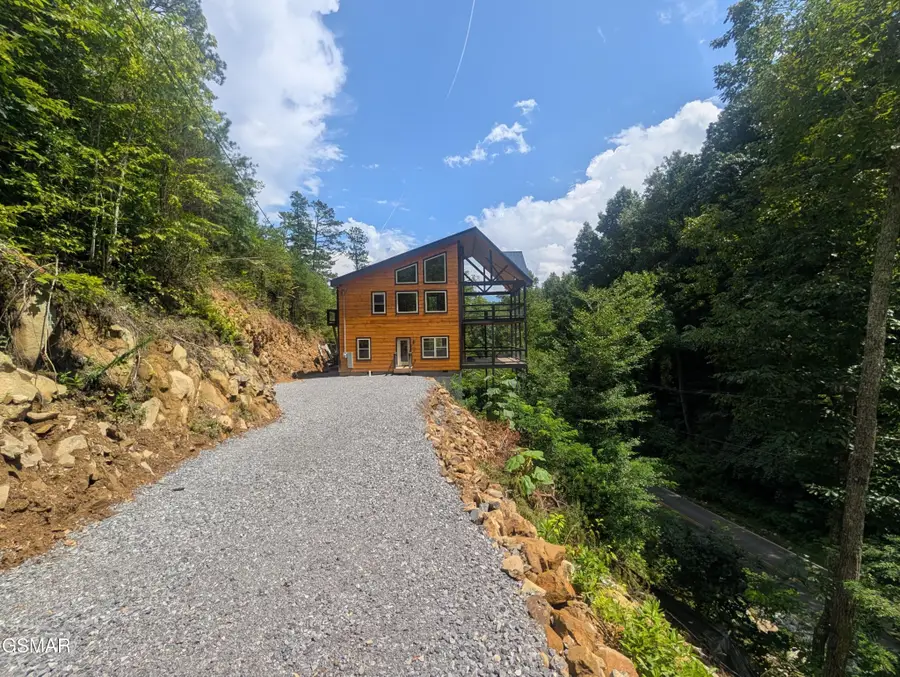 928 Ski Mountain Road, Gatlinburg, TN 37738 - #2