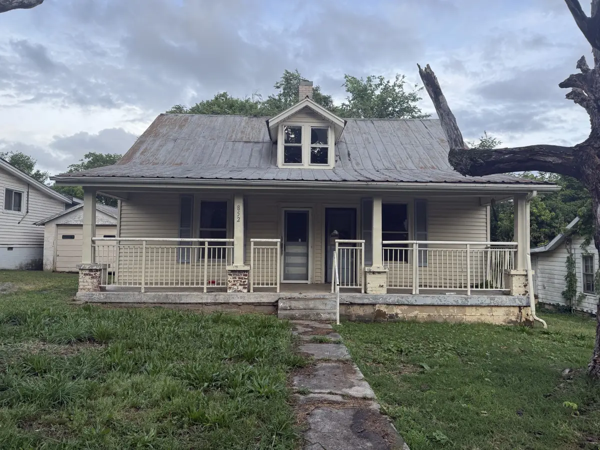 852 N Brown St, Springfield, TN 37172 - #1