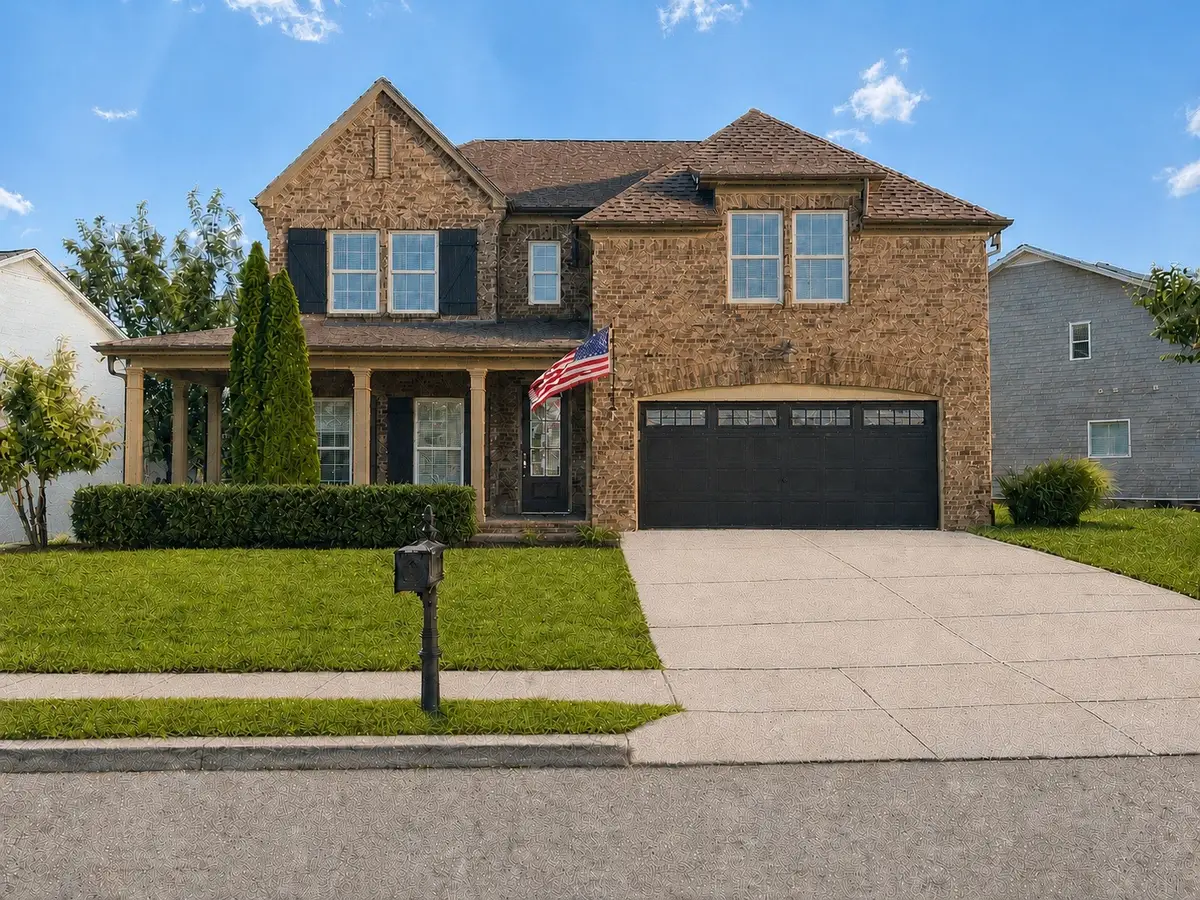2012 Devonwood Ln, Thompsons Station, TN 37179 - #1