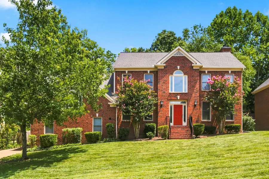8009 Montcastle Dr, Nashville, TN 37221 - #2