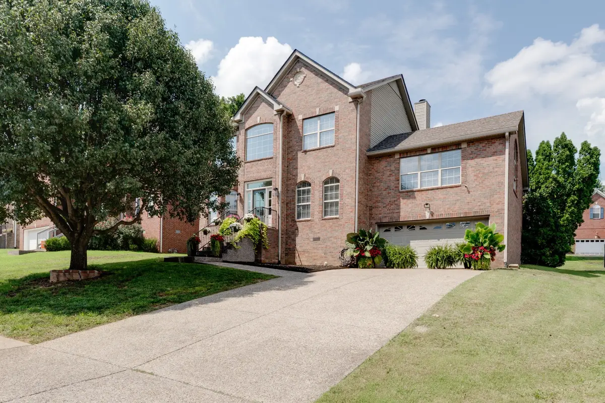 127 Coarsey Blvd, Hendersonville, TN 37075 - #1