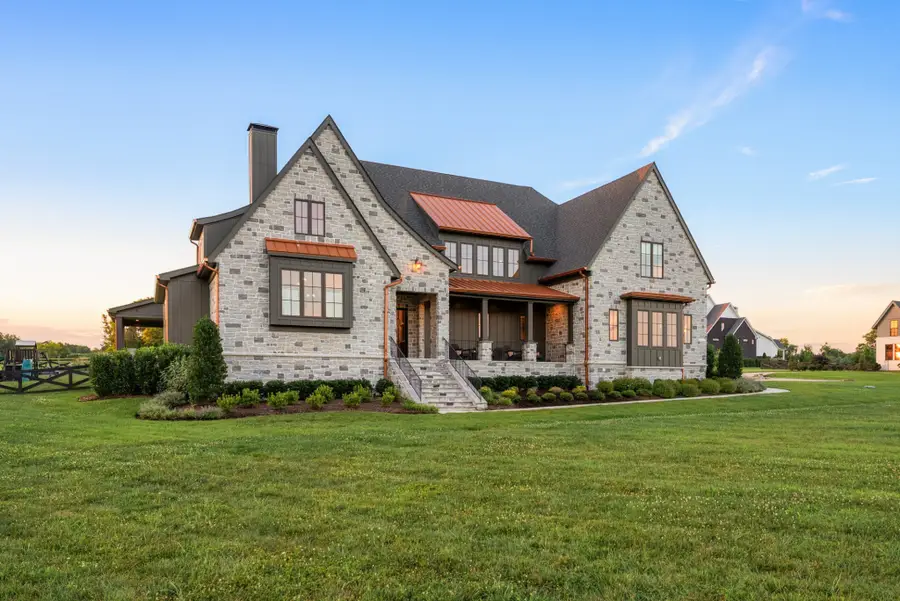 5201 Bond Springs Ct, Thompsons Station, TN 37179 - #2