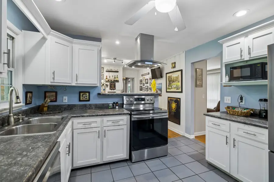239 Donelson Hills Dr, Nashville, TN 37214 - #2