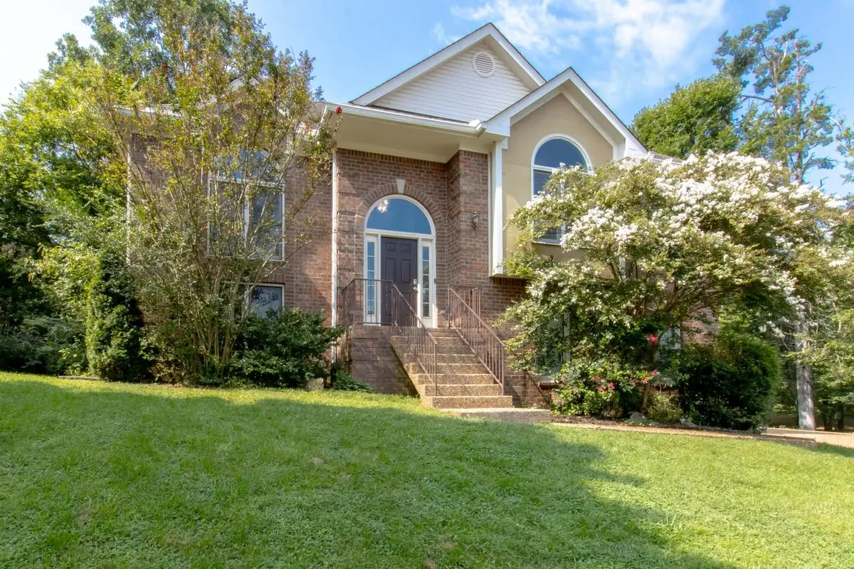4900 Tulip Grove Ln, Hermitage, TN 37076 - #1