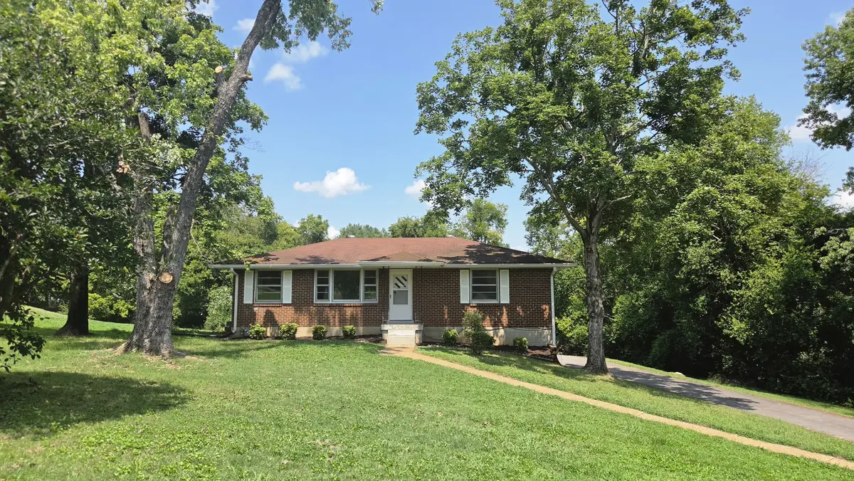 1208 Sussex Ct, Nashville, TN 37207 - #1