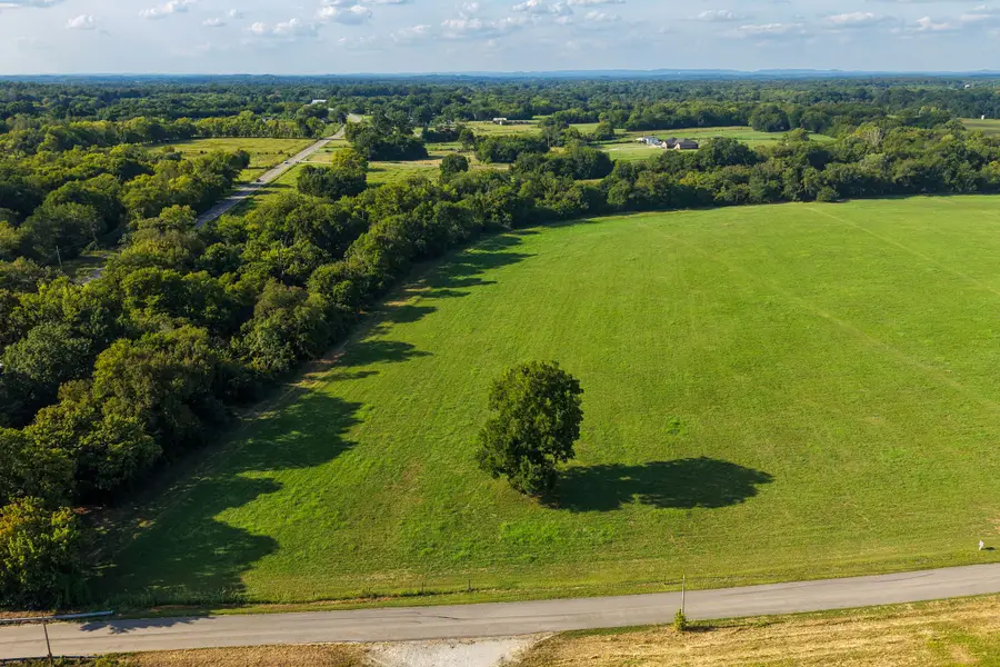 1304 Wallace Thompson Road, Lewisburg, TN 37091 - #2