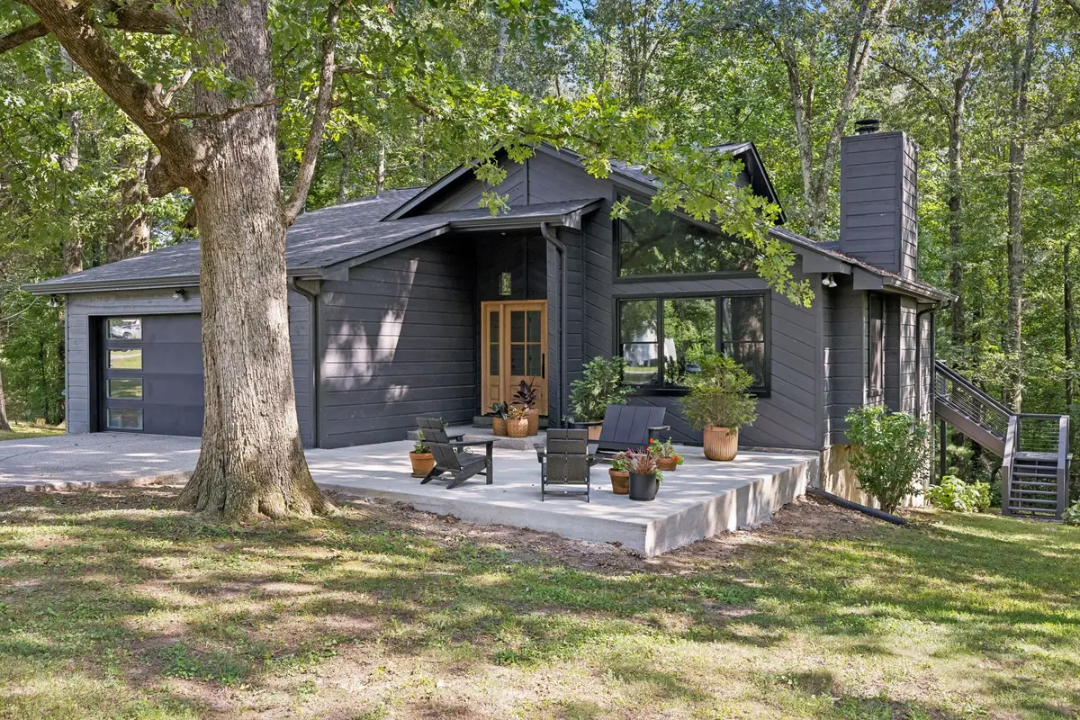 345 Twin Oaks Dr, Kingston Springs, TN 37082 - #1