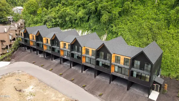 215 Circle Drive #Unit 12, Gatlinburg, TN 37738