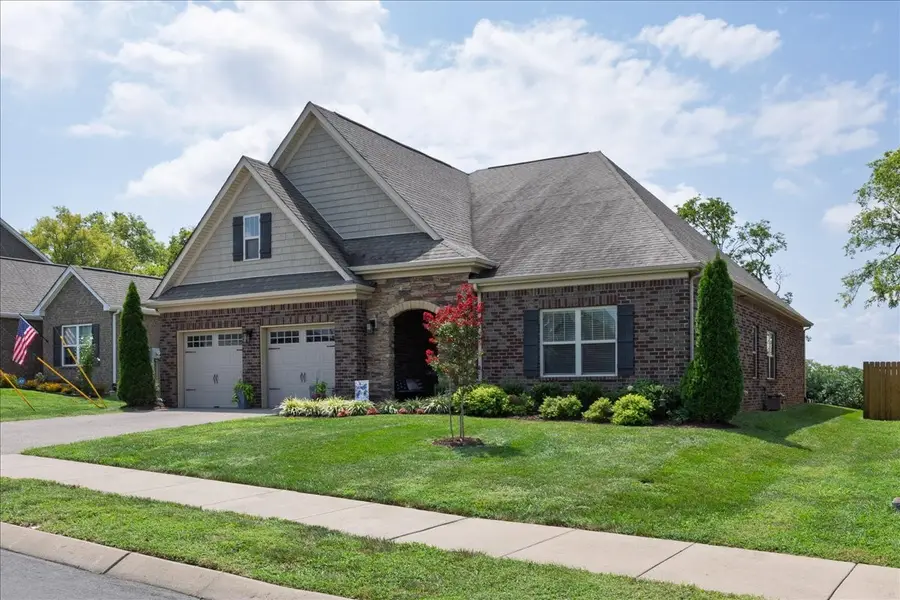 1045 Windemere Dr, Gallatin, TN 37066 - #2