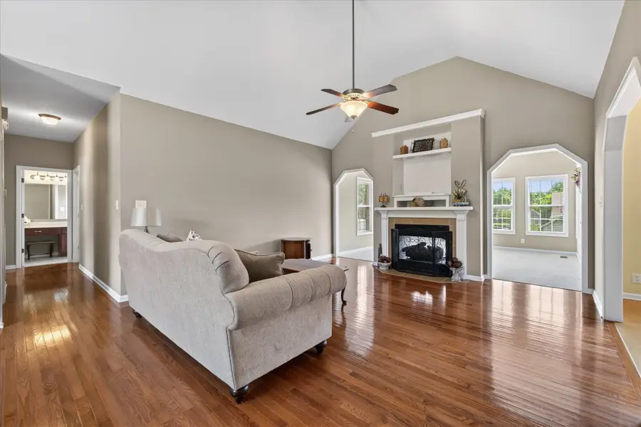 213 Cheshire Rd, Clarksville, TN 37043 - #2