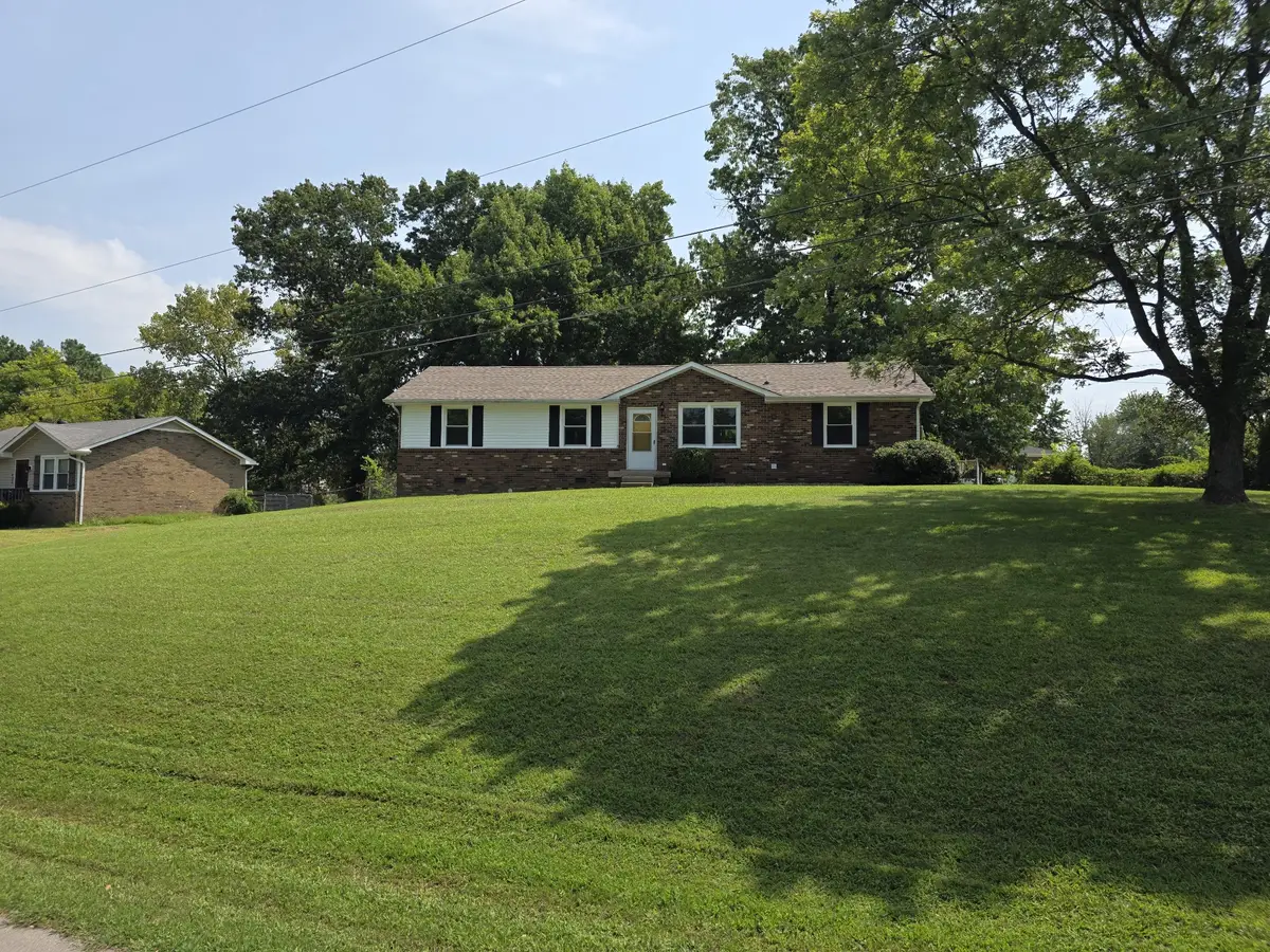 641 Cleveland Dr, Clarksville, TN 37042 - #1